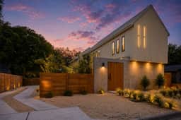 Desert Modern Escape: Cowboy Pool & Firelit Patio - Image 4