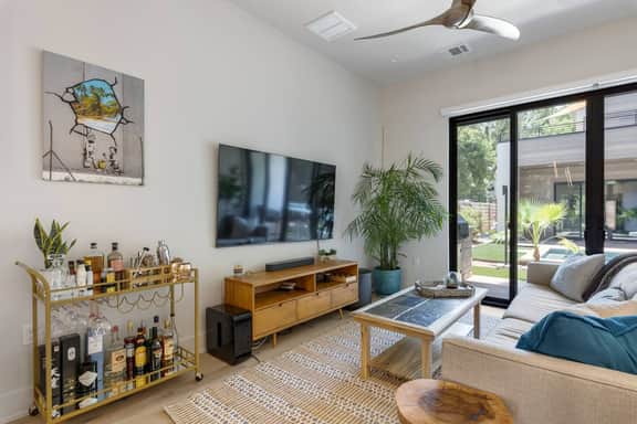 Modern East Austin Oasis | Sleeps 4 - Image 2