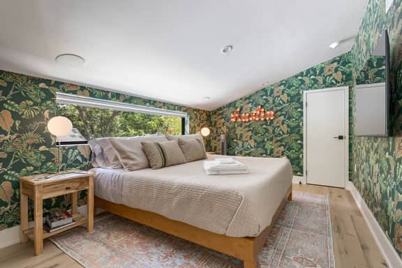 Jungle Estate: Pool, Spa & Speakeasy Oasis - Image 4