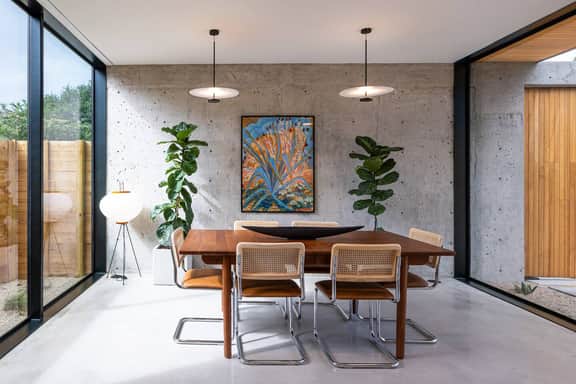 Desert Modern Escape: Cowboy Pool & Firelit Patio - Image 2