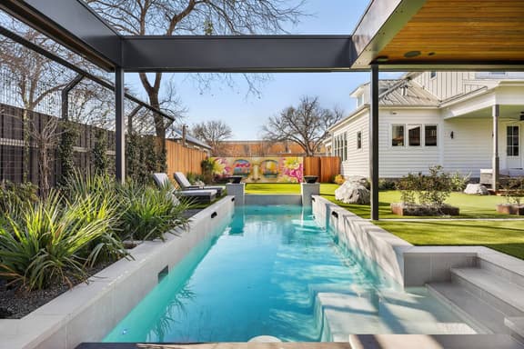 Iconic Luxe Mansion | Moroccan Room, Pool & Sauna - Image 1