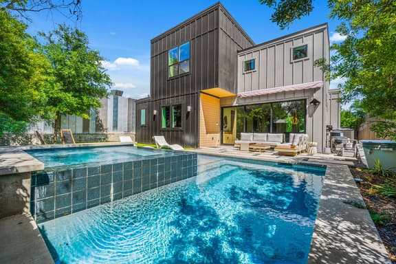 Wellness Spa | Sleeps 16 Gym, Sauna, Hot Tub, Pool - Image 1